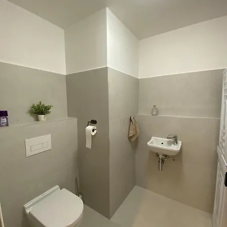 Brand New High End With Ac And Parking Bratislava
