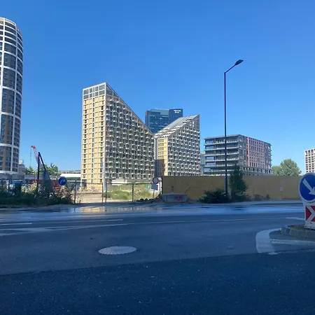 Brand New High End With Ac And Parking Bratislava